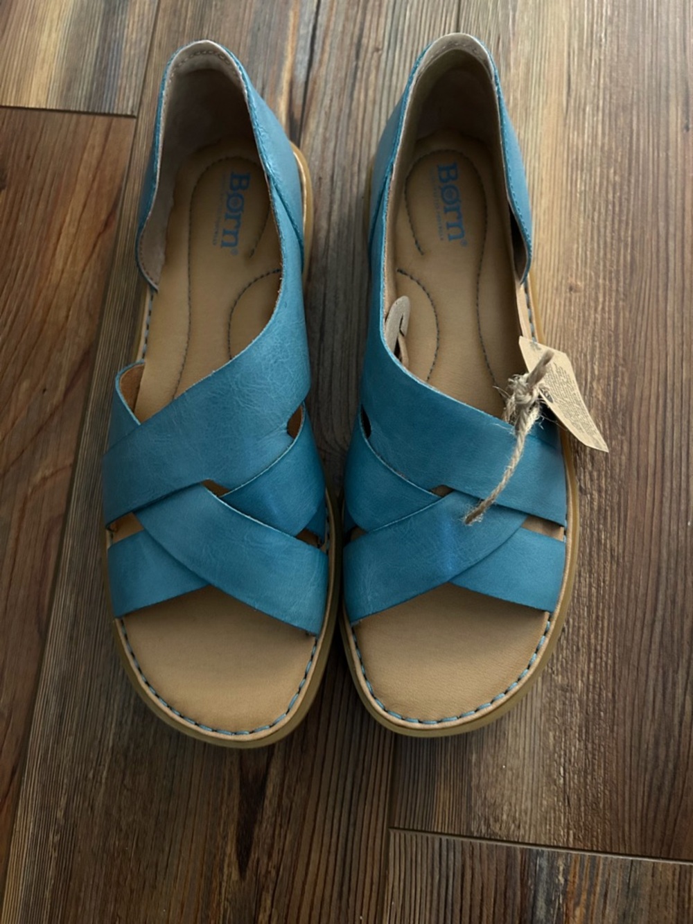 Born Women's Ithica Teal Crossband Sandal Size 8